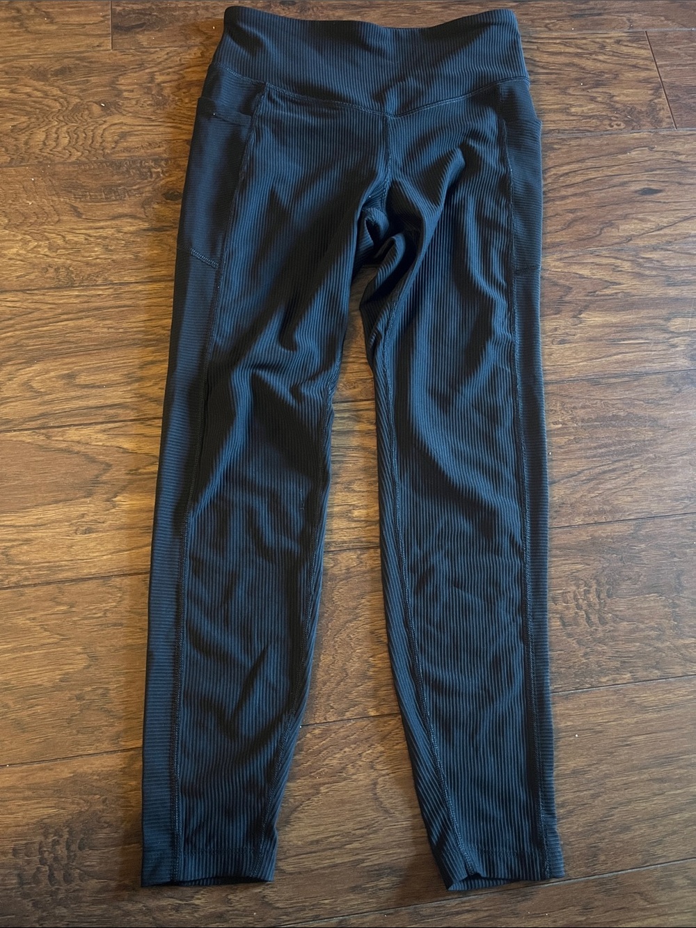 Old Navy Black Ribbed Active Leggings with Side Pocket